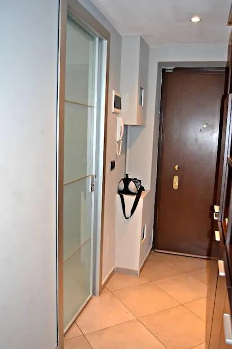 Confortable Flat Near Pz Firenze Milan Italie